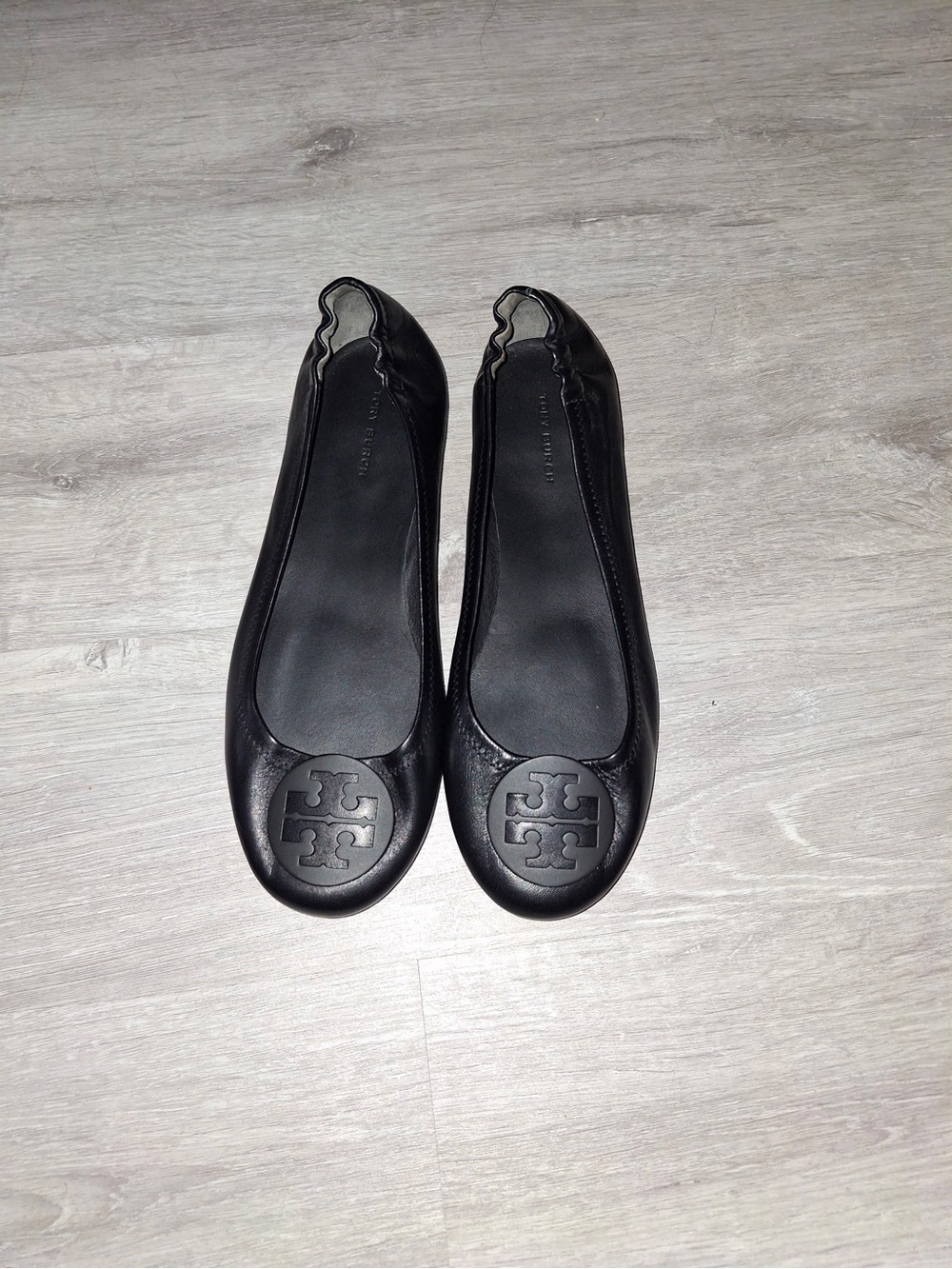Tory Burch Black Leather Logo Round-Toe Ballet Flats size 8